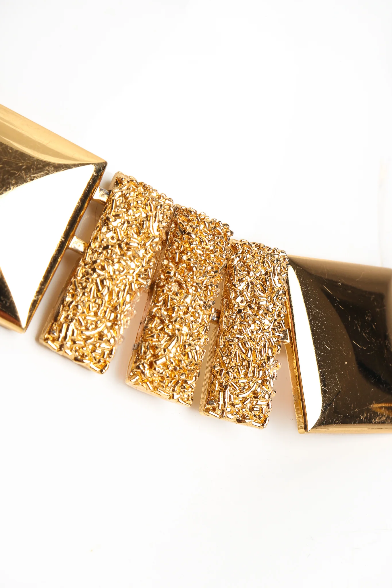 Textured Pointed Collar Necklace - Image 4