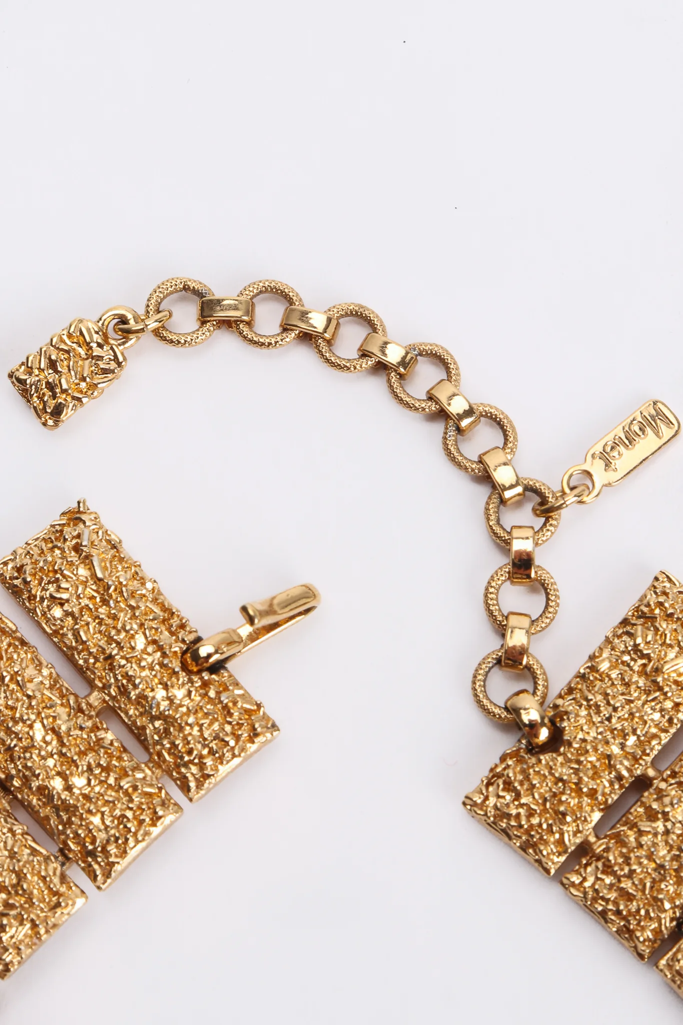 Textured Pointed Collar Necklace - Image 6