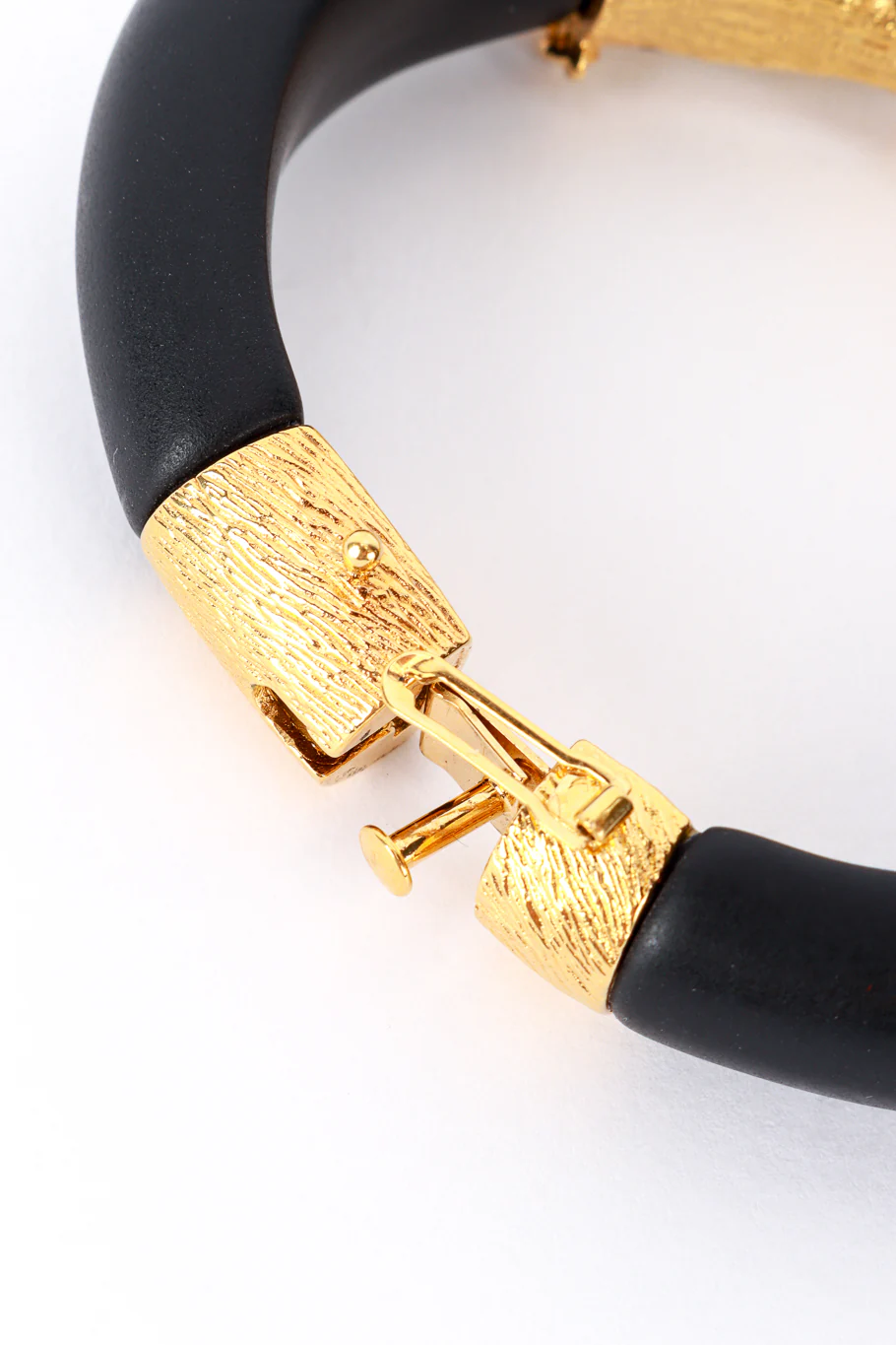 "The Duchess Of Windsor" Panther Knocker Set - Image 10