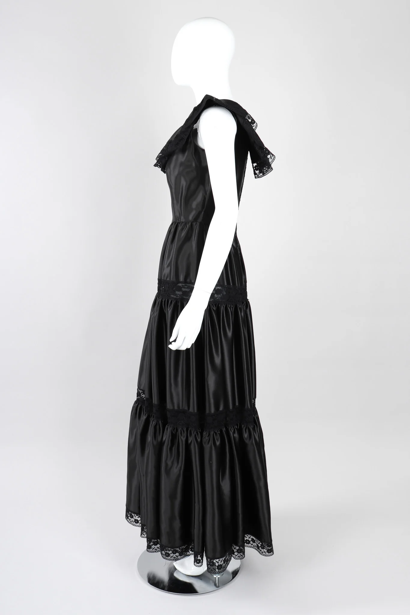 Tiered Ruffle Dress - Image 3
