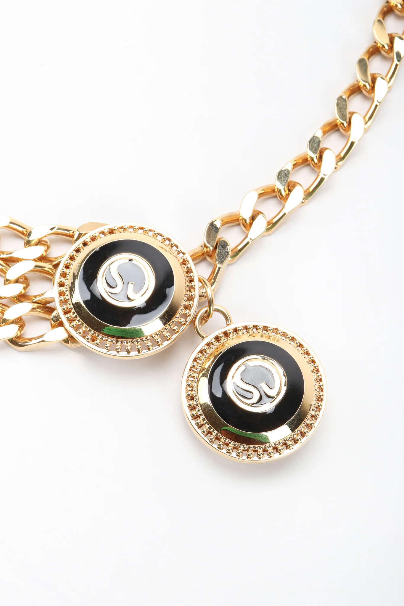 Triple-Strand Enamel Logo Chain Belt - Image 7