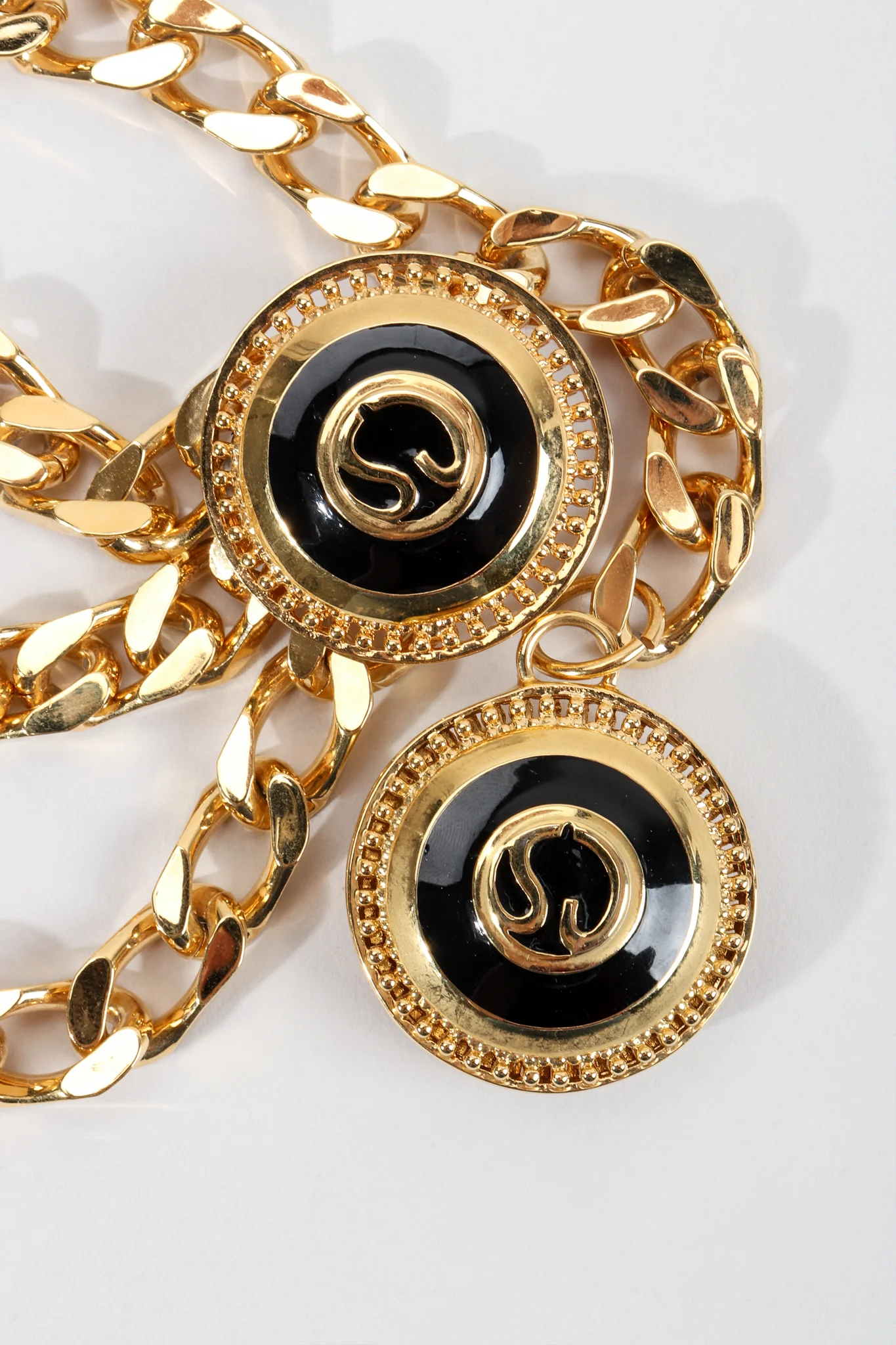 Triple-Strand Enamel Logo Chain Belt II - Image 5