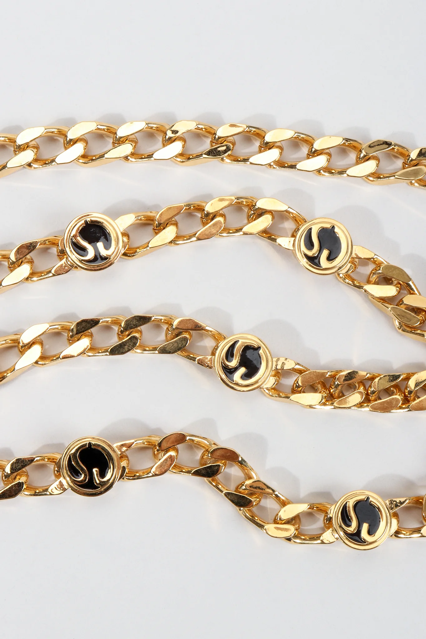 Triple-Strand Enamel Logo Chain Belt II - Image 8