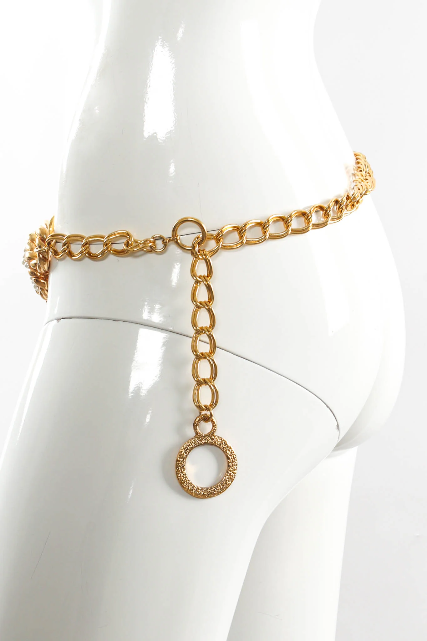 Twisted Love Pearl Chain Belt - Image 3