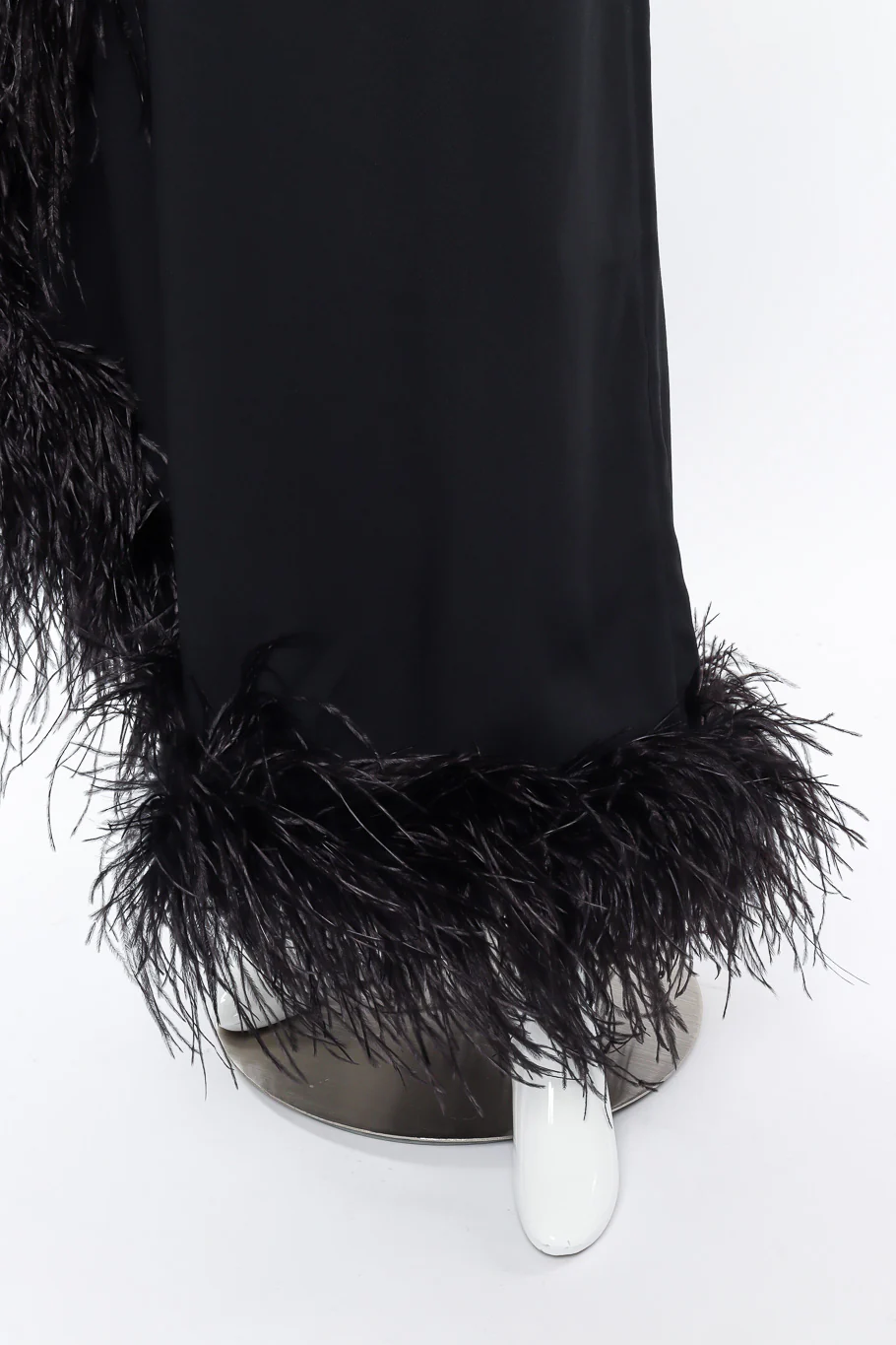 Ubud One-Shoulder Feather Gown - Image 5