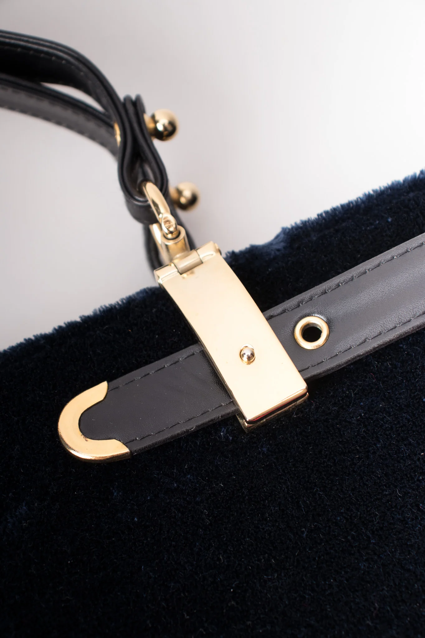 Velvet Briefcase - Image 18