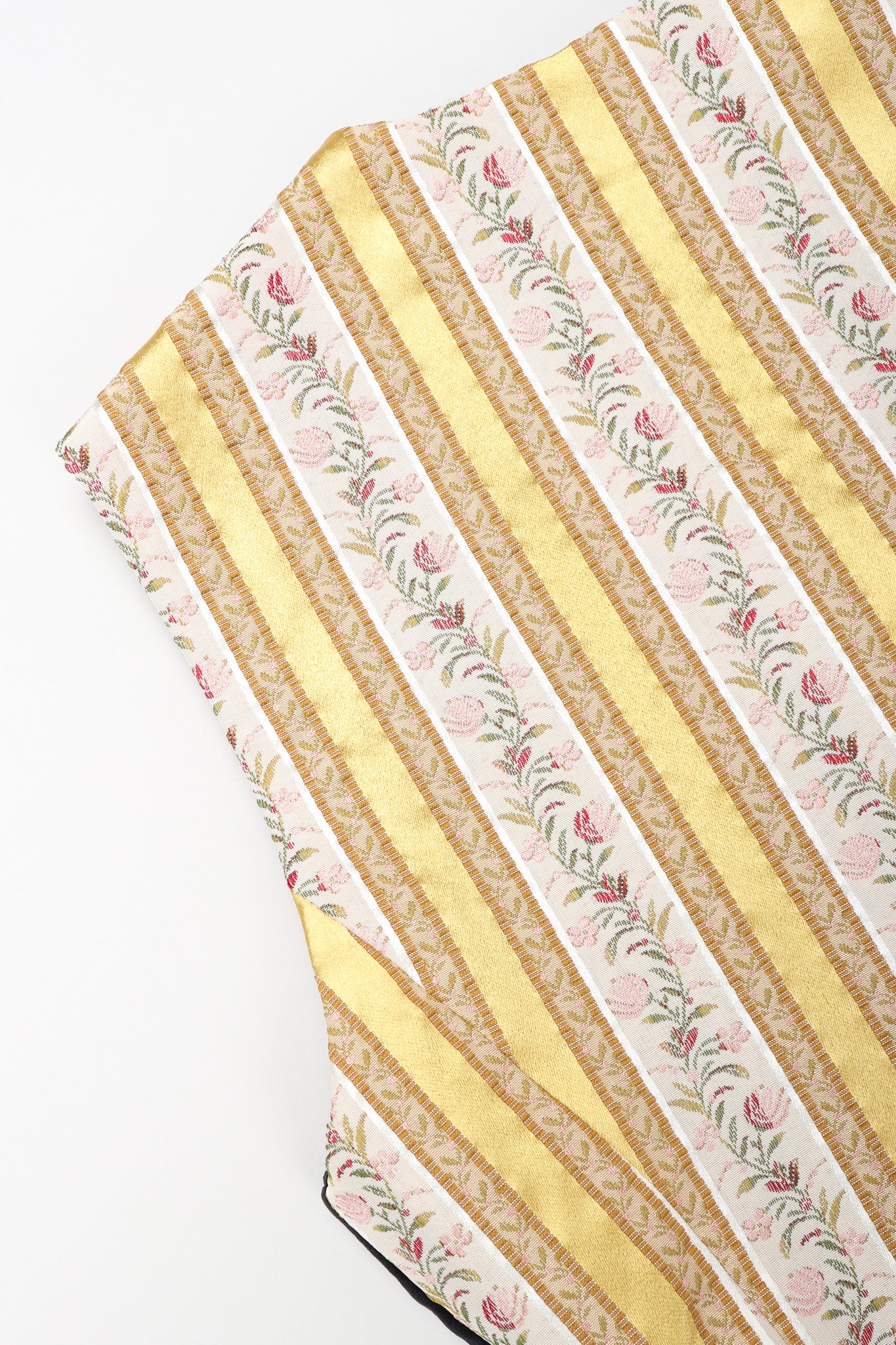 Velvet Ribbon Vest - Image 8