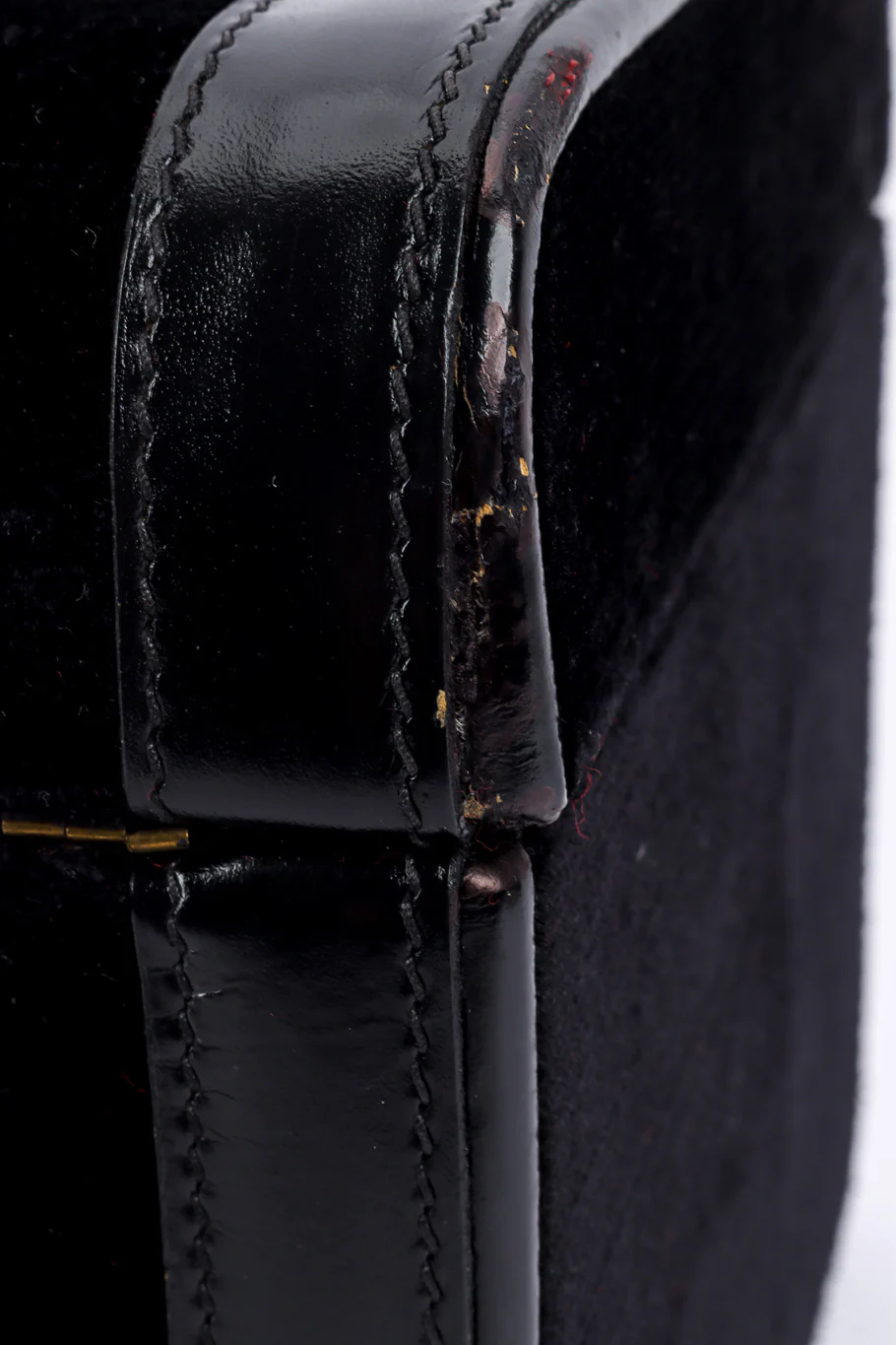 Velvet Vanity Case - Image 14