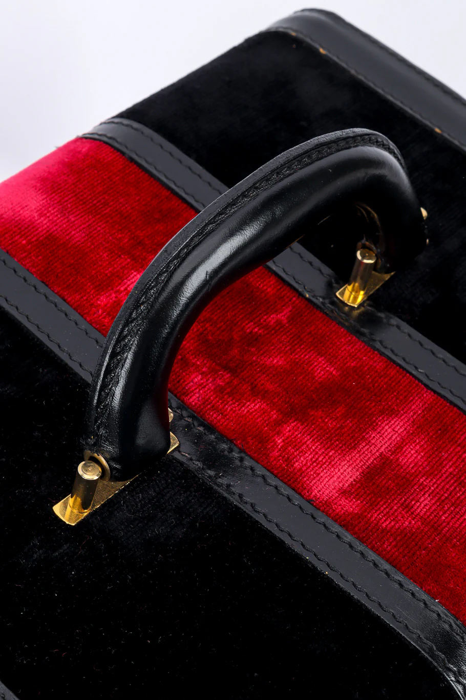 Velvet Vanity Case - Image 7