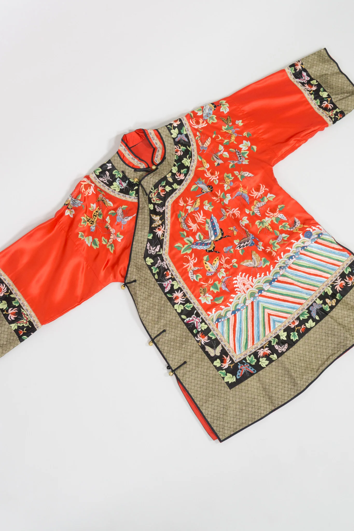 Vintage Chinese Rainbow Butterfly Embroidered Jacket - Image 15