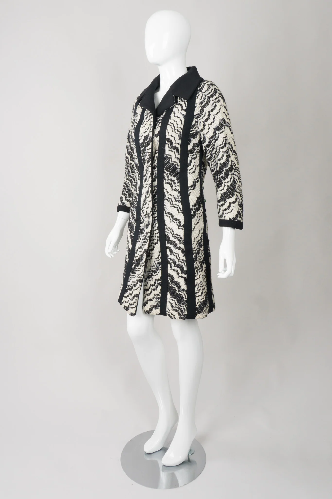 Wavy Chevron Coat - Image 4