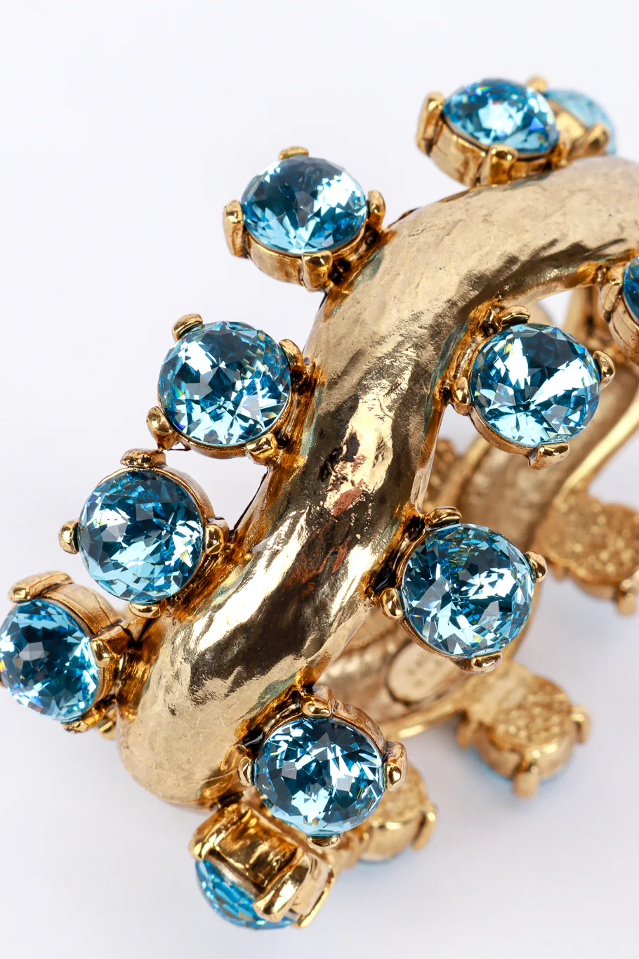 Wavy Crystal Gem Bracelet - Image 4