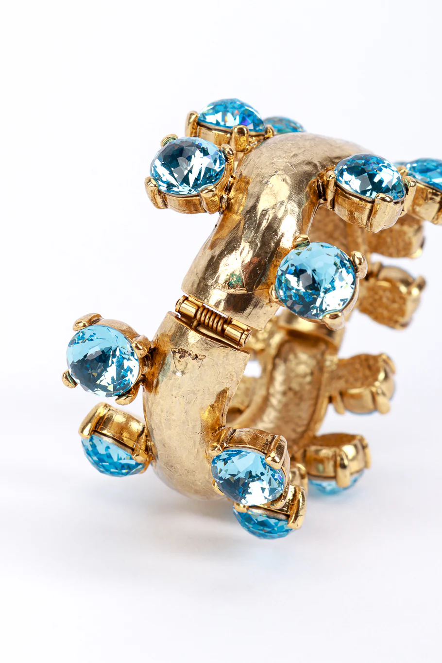 Wavy Crystal Gem Bracelet - Image 6