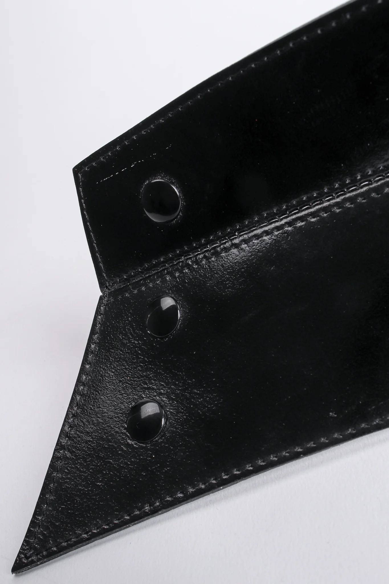 Wide Glossy Leather Cinch Belt - Image 8