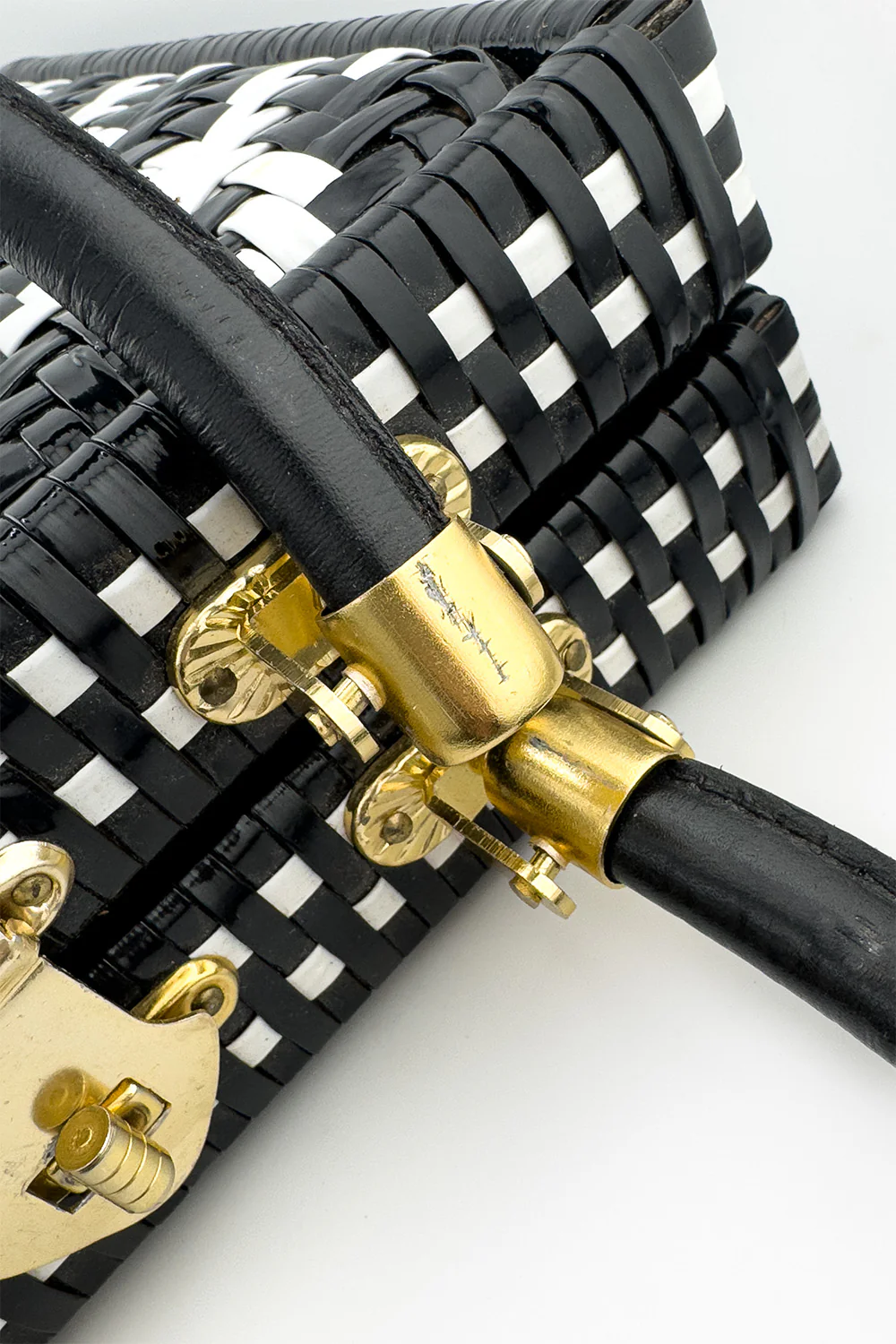 Woven Houndstooth Box Bag - Image 7