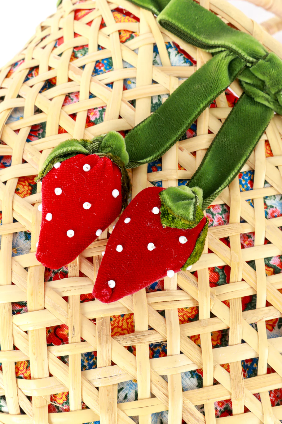 Woven Strawberry Picnic Bag - Image 8