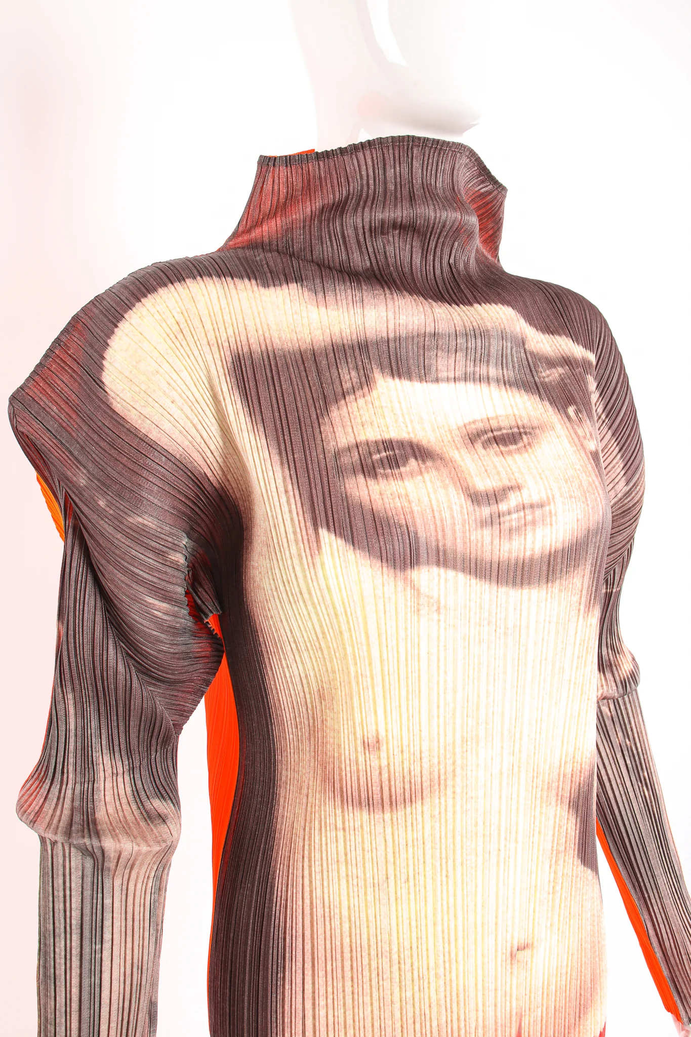 1997 A/W Yasumasa Morimura "La Source" Pleat Dress - Image 6
