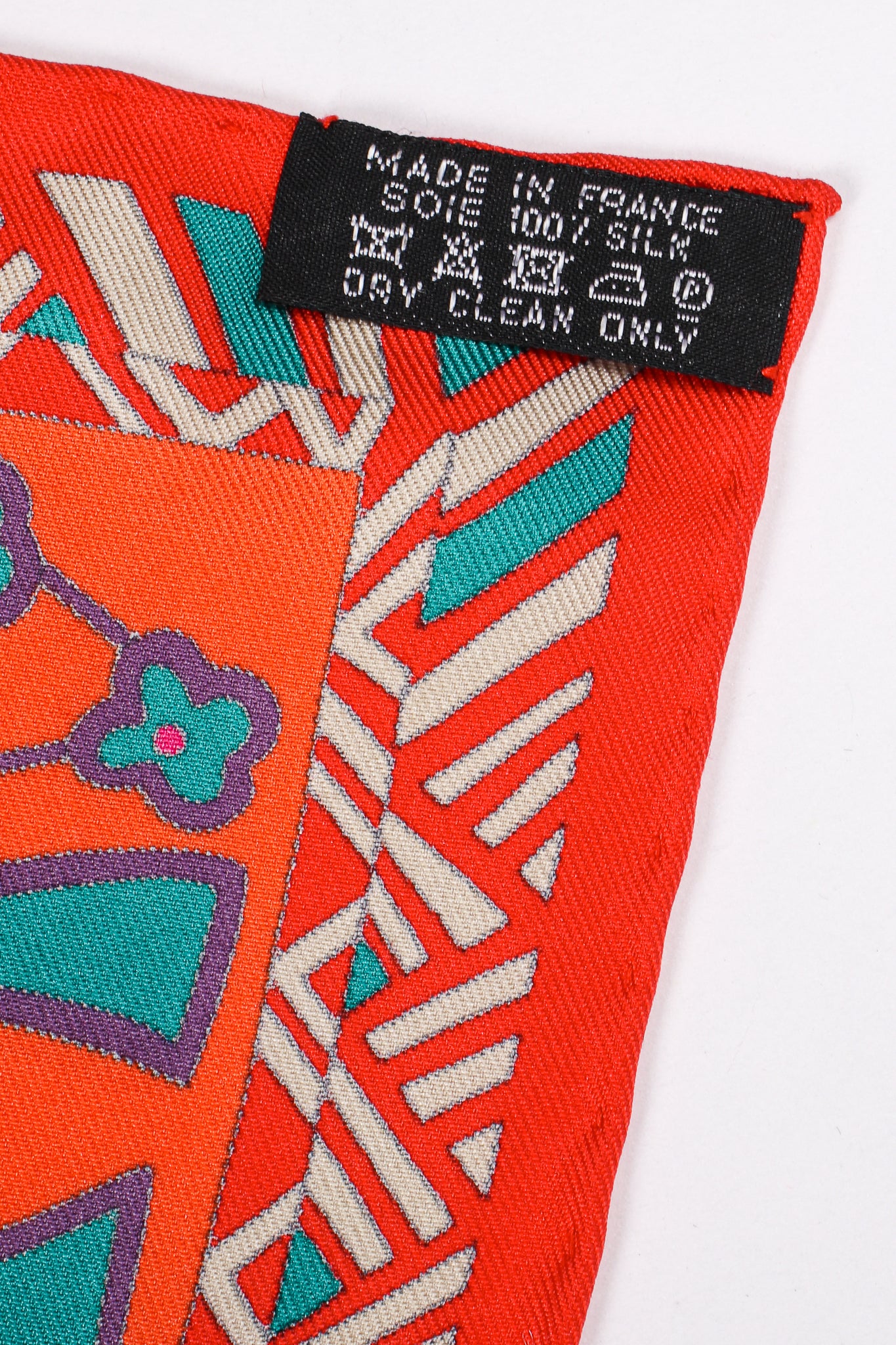 Zenobie Reine De Palmyre Silk Scarf - Image 11