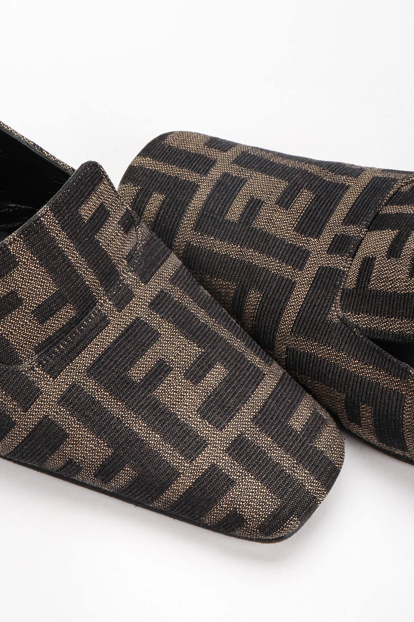 Zucca Block Heel Mules - Image 2