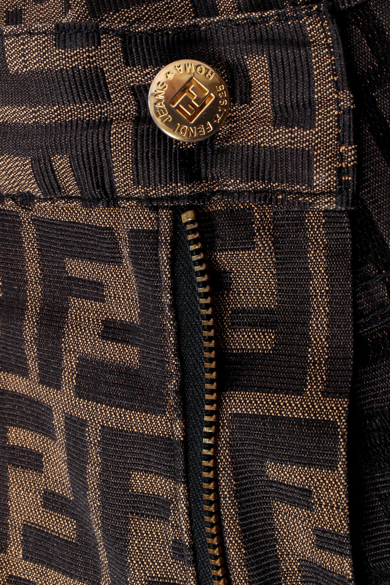 Zucca Monogram Crop Jean W28 - Image 9
